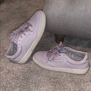 Reebok sneakers size 9